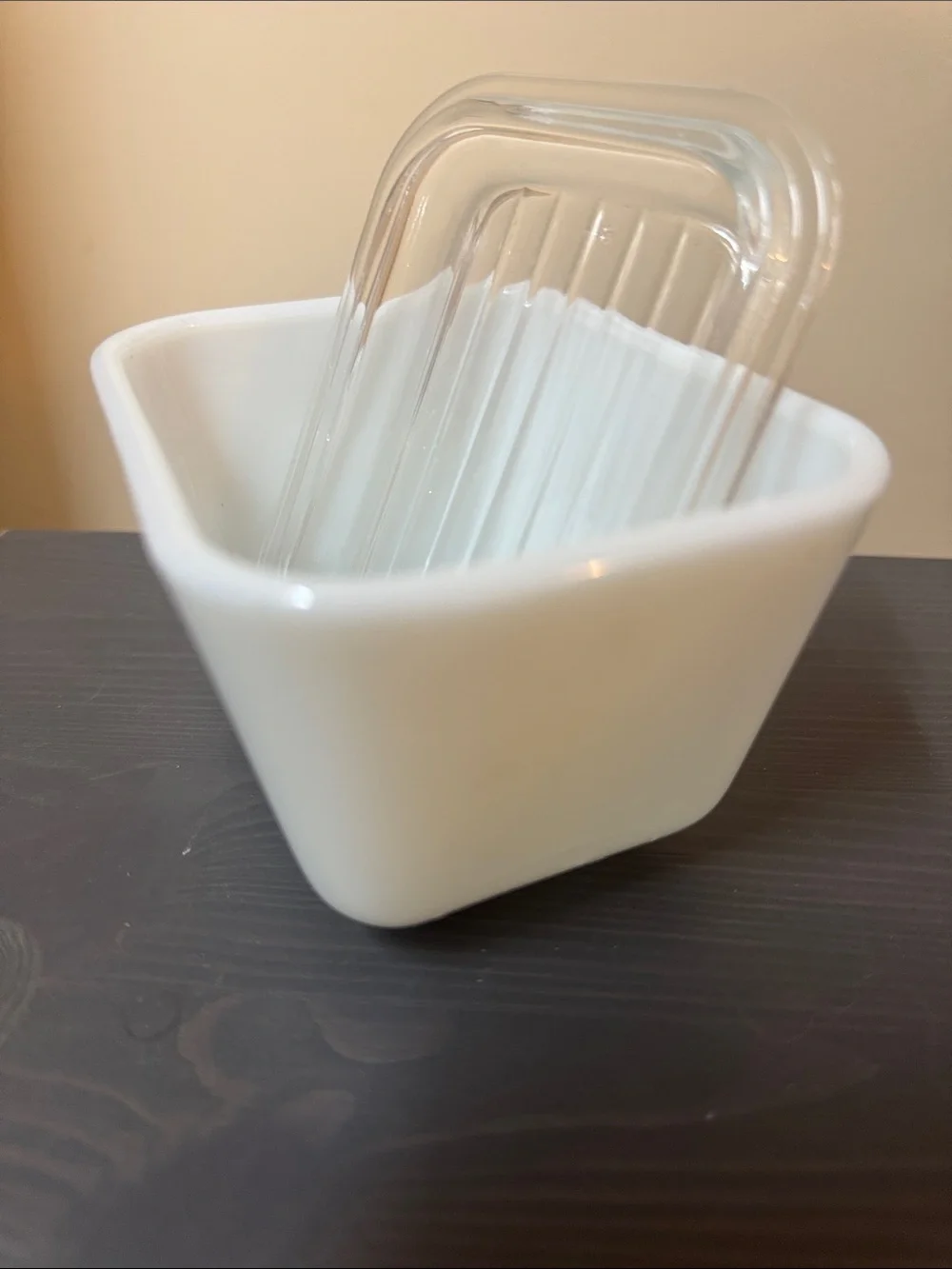 Vintage Pyrex Butterfly Gold 501-B Fridge Dish With Glass Lid